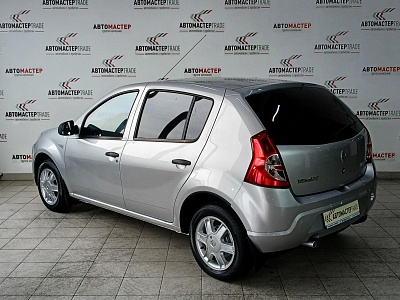 Renault Sandero 2014