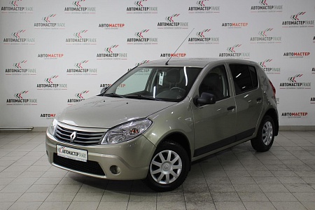 Renault Sandero 2011
