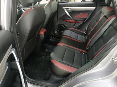 Geely Coolray 2023