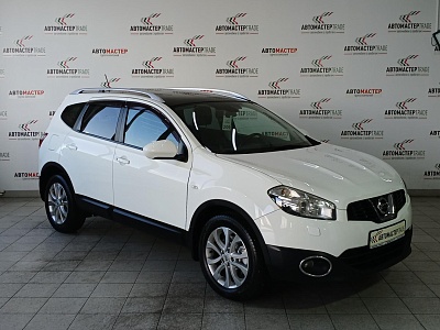 Nissan Qashqai+2 2010