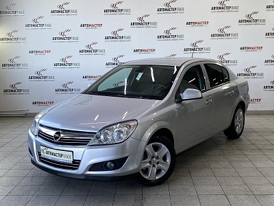 Opel Astra 2011