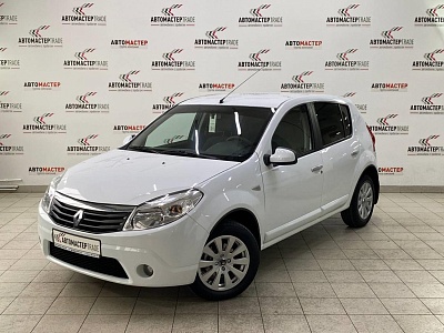 Renault Sandero 2011