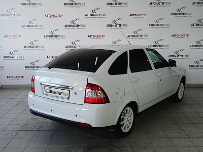 ВАЗ (Lada) Priora 2015
