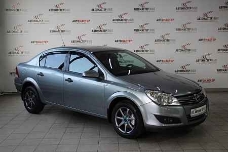 Opel Astra 2012