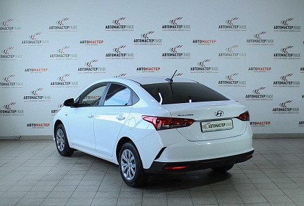 Hyundai Solaris 2021