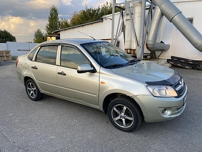 ВАЗ (Lada) Granta 2012