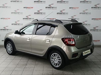 Renault Sandero 2016
