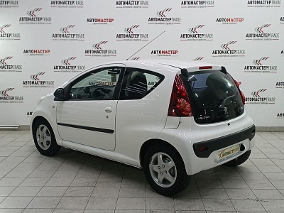 Peugeot 107 2012