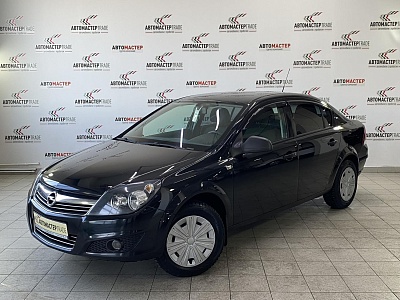 Opel Astra 2012
