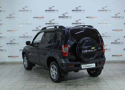 Chevrolet Niva 2013