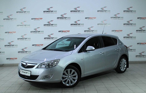 Opel Astra 2011