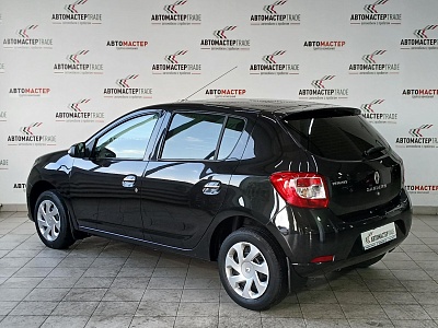 Renault Sandero 2015