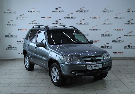 Chevrolet Niva 2012