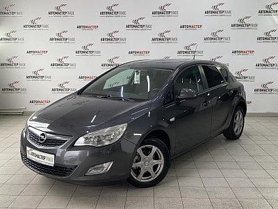 Opel Astra 2012