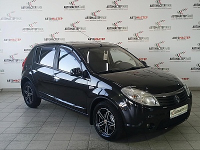 Renault Sandero 2010