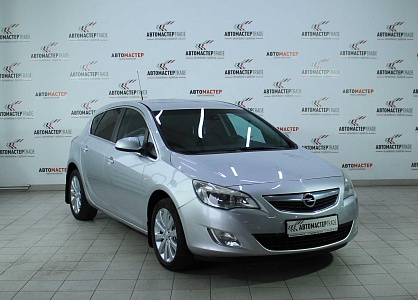 Opel Astra 2011