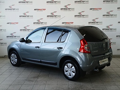 Renault Sandero 2012