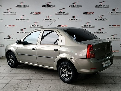 Renault Logan 2011