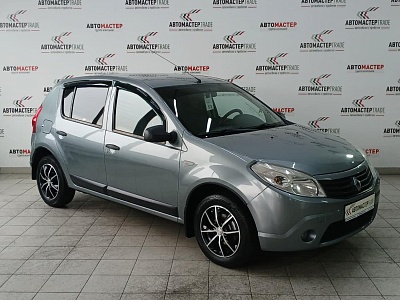 Renault Sandero 2011